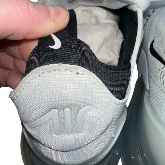 Nike Women's Air Max 270 White/Black Sneakers Sz 8 - Picture 12 of 12